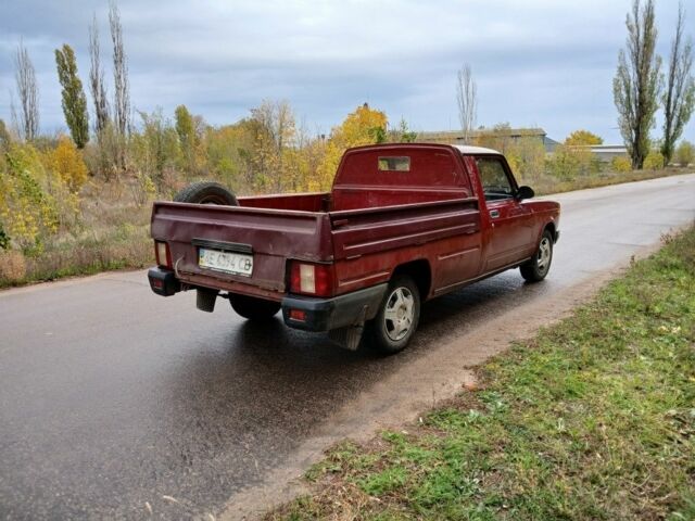 ИЖ 27171 2008 в Одессе на Automoto.ua Красный ИЖ 27171, объемом двигателя 1 л и пробегом 100 тыс. км за 1300 $, фото 3 на Automoto.ua