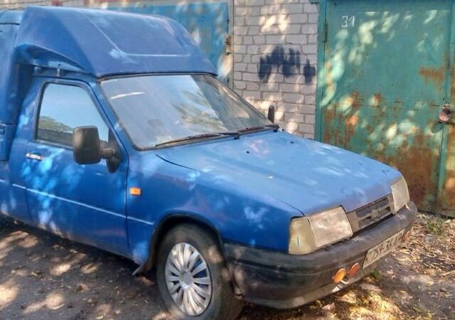 Синий ИЖ 27171, объемом двигателя 1.6 л и пробегом 222 тыс. км за 500 $, фото 4 на Automoto.ua