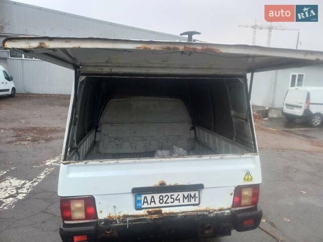 Белый ИЖ 27175, объемом двигателя 1.57 л и пробегом 78 тыс. км за 850 $, фото 9 на Automoto.ua