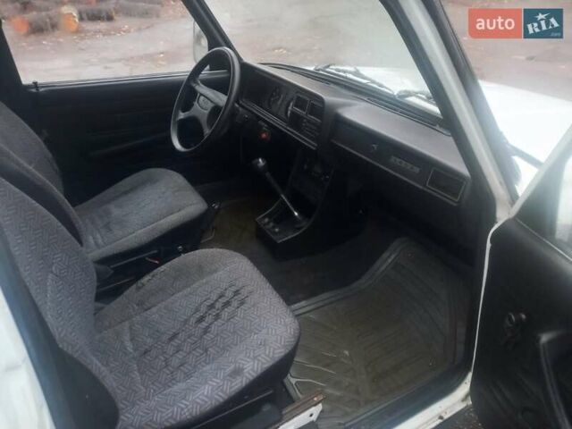 Белый ИЖ 27175, объемом двигателя 1.57 л и пробегом 78 тыс. км за 850 $, фото 11 на Automoto.ua