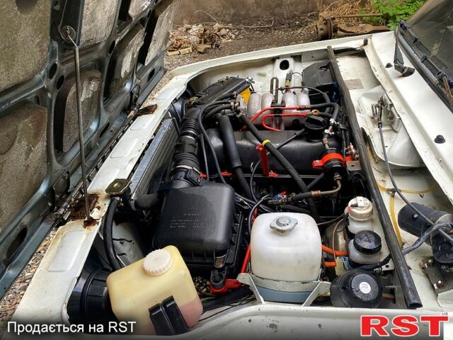 ИЖ 27175 2007 в Кривом Роге на Automoto.ua Белый ИЖ 27175, объемом двигателя 1.6 л и пробегом 78 тыс. км за 1800 $, фото 7 на Automoto.ua
