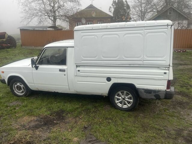 Білий ІЖ 27175, об'ємом двигуна 1.6 л та пробігом 70 тис. км за 1500 $, фото 2 на Automoto.ua