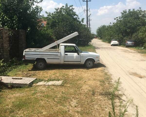 Белый ИЖ 27175, объемом двигателя 1.6 л и пробегом 99 тыс. км за 750 $, фото 3 на Automoto.ua