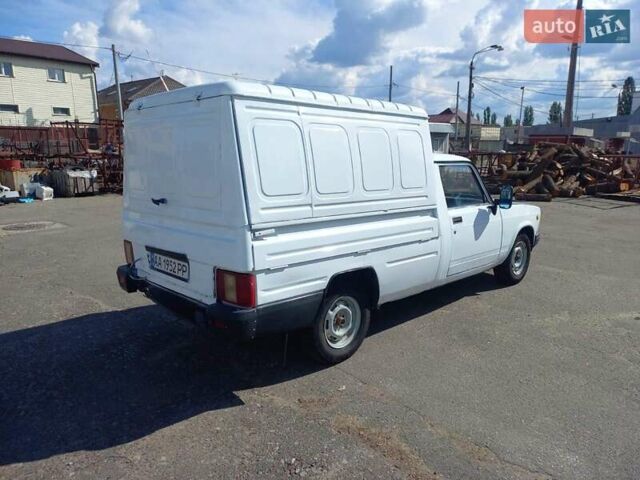 Белый ИЖ 27175, объемом двигателя 1.57 л и пробегом 184 тыс. км за 850 $, фото 6 на Automoto.ua
