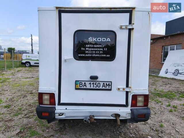 ІЖ 27175 2007 у Кропивницькому (Кіровограді) на Automoto.ua Білий ІЖ 27175, об'ємом двигуна 1.57 л та пробігом 78 тис. км за 1500 $, фото 6 на Automoto.ua