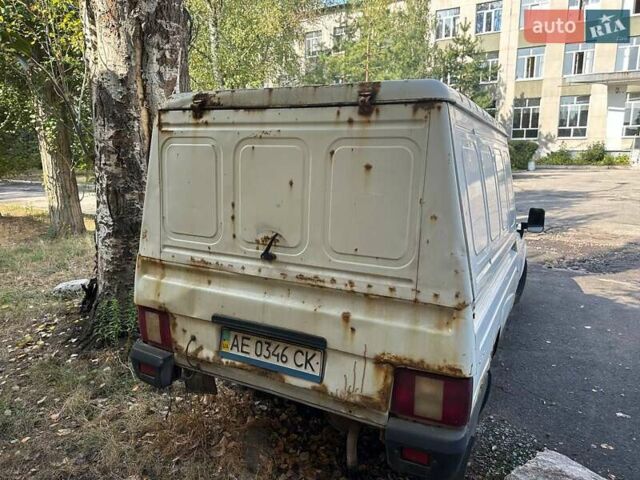 Белый ИЖ 27175, объемом двигателя 1.6 л и пробегом 45 тыс. км за 499 $, фото 2 на Automoto.ua
