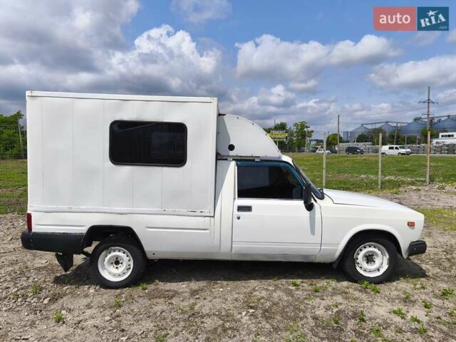 ІЖ 27175 2007 у Кропивницькому (Кіровограді) на Automoto.ua Білий ІЖ 27175, об'ємом двигуна 1.57 л та пробігом 78 тис. км за 1500 $, фото 3 на Automoto.ua