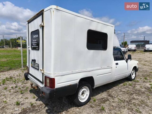 ІЖ 27175 2007 у Кропивницькому (Кіровограді) на Automoto.ua Білий ІЖ 27175, об'ємом двигуна 1.57 л та пробігом 78 тис. км за 1500 $, фото 5 на Automoto.ua