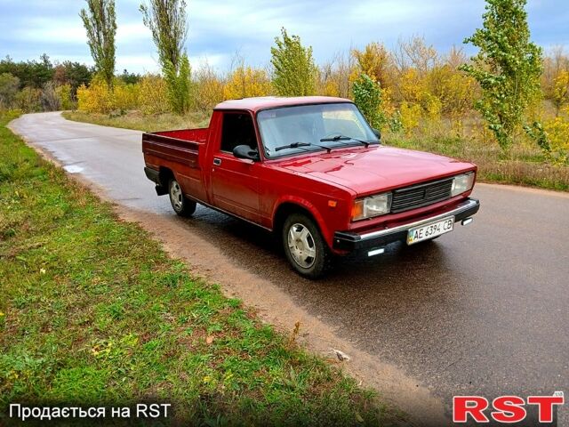 Красный ИЖ 27175, объемом двигателя 1.6 л и пробегом 165 тыс. км за 1100 $, фото 1 на Automoto.ua