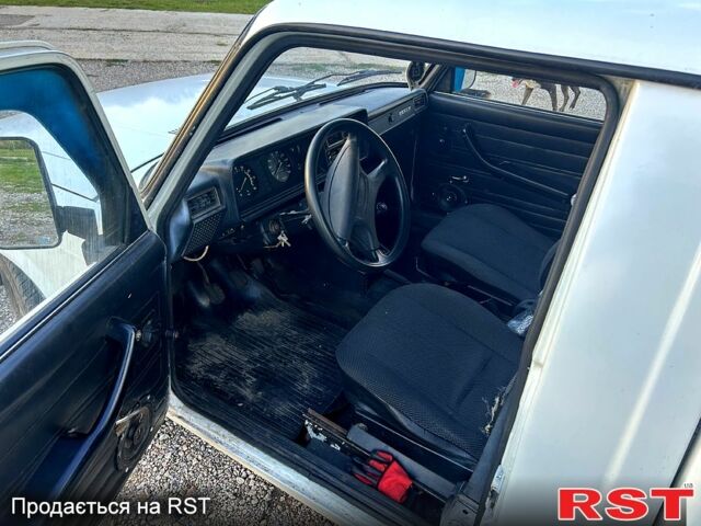ИЖ 27175, объемом двигателя 1.6 л и пробегом 85 тыс. км за 1500 $, фото 6 на Automoto.ua
