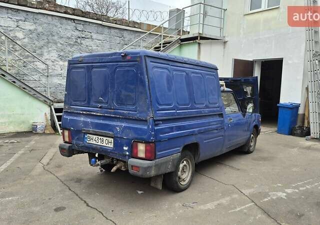 Синий ИЖ 27175, объемом двигателя 1.57 л и пробегом 40 тыс. км за 1300 $, фото 2 на Automoto.ua