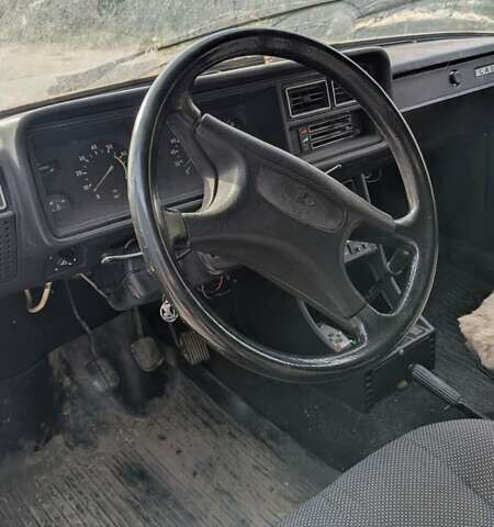 Зеленый ИЖ 27175, объемом двигателя 1.5 л и пробегом 300 тыс. км за 800 $, фото 3 на Automoto.ua