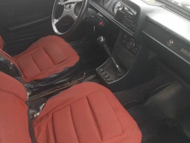 Білий ІЖ 2717 Ода, об'ємом двигуна 1.6 л та пробігом 126 тис. км за 1600 $, фото 6 на Automoto.ua