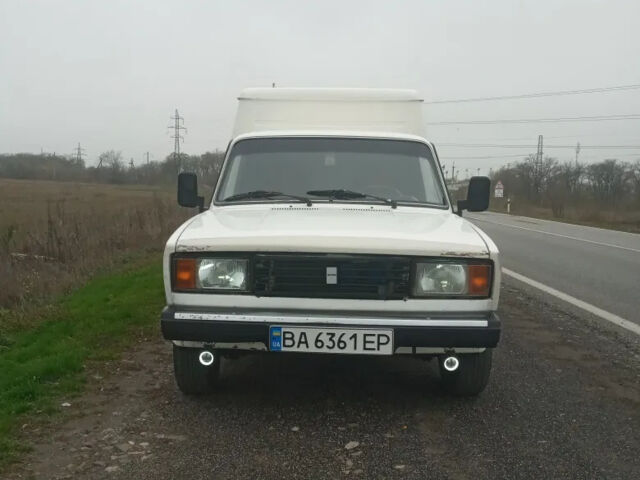 Білий ІЖ 2717 Ода, об'ємом двигуна 1.6 л та пробігом 126 тис. км за 1600 $, фото 3 на Automoto.ua