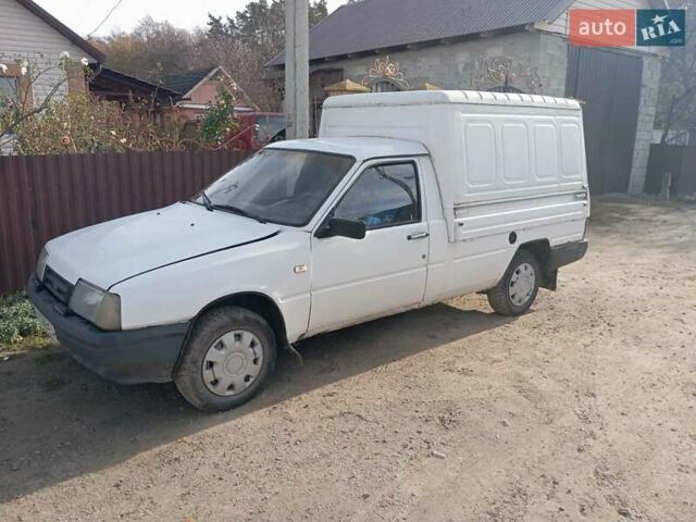 Білий ІЖ 2717 Ода, об'ємом двигуна 1.57 л та пробігом 158 тис. км за 950 $, фото 7 на Automoto.ua