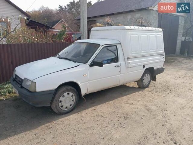 Білий ІЖ 2717 Ода, об'ємом двигуна 1.57 л та пробігом 158 тис. км за 950 $, фото 11 на Automoto.ua