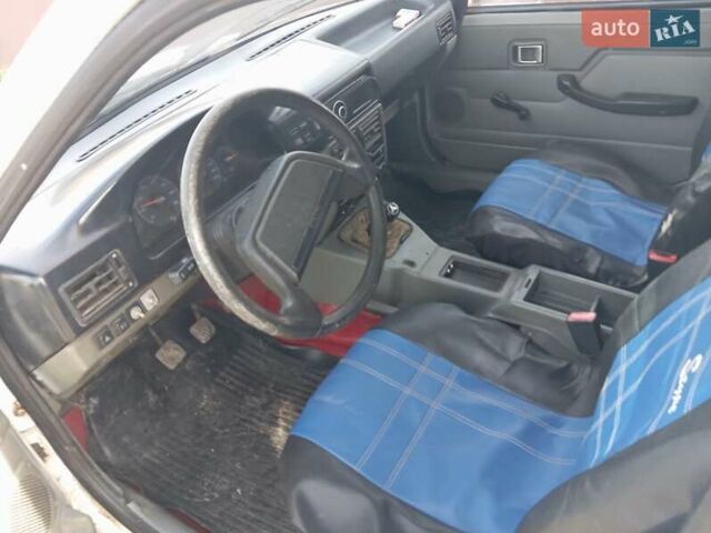 Білий ІЖ 2717 Ода, об'ємом двигуна 1.57 л та пробігом 158 тис. км за 950 $, фото 5 на Automoto.ua