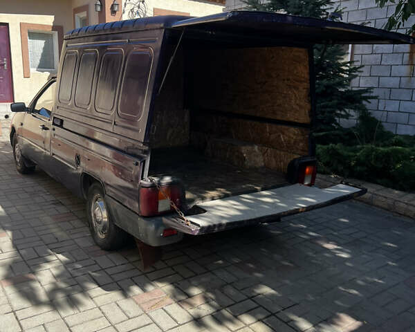 Фиолетовый ИЖ 2717 Ода, объемом двигателя 1.6 л и пробегом 295 тыс. км за 950 $, фото 7 на Automoto.ua