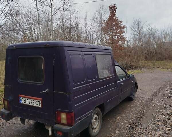 Фиолетовый ИЖ 2717 Ода, объемом двигателя 1.57 л и пробегом 200 тыс. км за 700 $, фото 4 на Automoto.ua