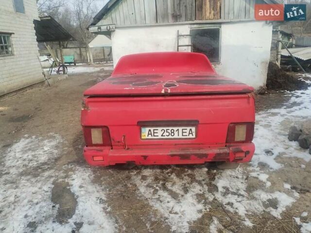 Красный ИЖ 2717 Ода, объемом двигателя 2 л и пробегом 100 тыс. км за 1200 $, фото 7 на Automoto.ua