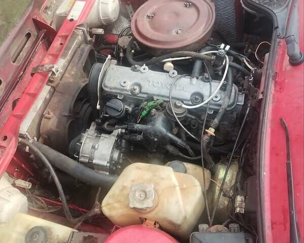 Красный ИЖ 2717 Ода, объемом двигателя 2 л и пробегом 100 тыс. км за 1200 $, фото 12 на Automoto.ua