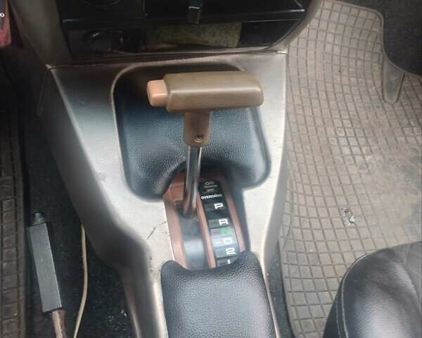 Красный ИЖ 2717 Ода, объемом двигателя 2 л и пробегом 100 тыс. км за 1200 $, фото 4 на Automoto.ua