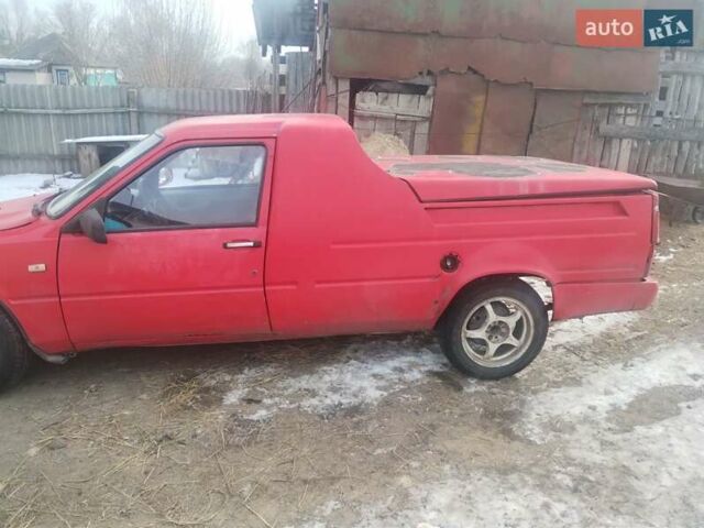 Красный ИЖ 2717 Ода, объемом двигателя 2 л и пробегом 100 тыс. км за 1200 $, фото 5 на Automoto.ua