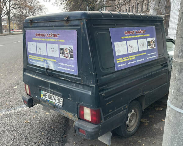 ИЖ 2717 Ода, объемом двигателя 1.6 л и пробегом 100 тыс. км за 894 $, фото 3 на Automoto.ua