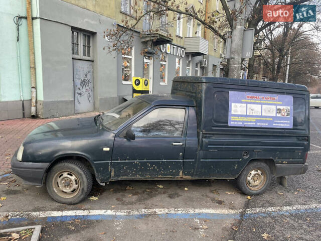 ИЖ 2717 Ода, объемом двигателя 1.6 л и пробегом 100 тыс. км за 894 $, фото 5 на Automoto.ua