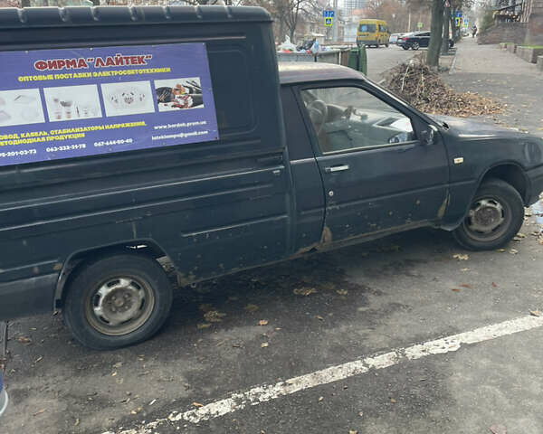 ИЖ 2717 Ода, объемом двигателя 1.6 л и пробегом 100 тыс. км за 894 $, фото 2 на Automoto.ua