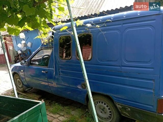 Синий ИЖ 2717 Ода, объемом двигателя 1.57 л и пробегом 220 тыс. км за 900 $, фото 4 на Automoto.ua
