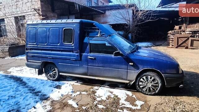 Синий ИЖ 2717 Ода, объемом двигателя 0 л и пробегом 250 тыс. км за 1400 $, фото 4 на Automoto.ua