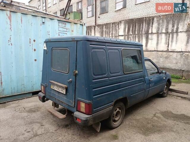 Синий ИЖ 2717 Ода, объемом двигателя 1.57 л и пробегом 350 тыс. км за 970 $, фото 13 на Automoto.ua