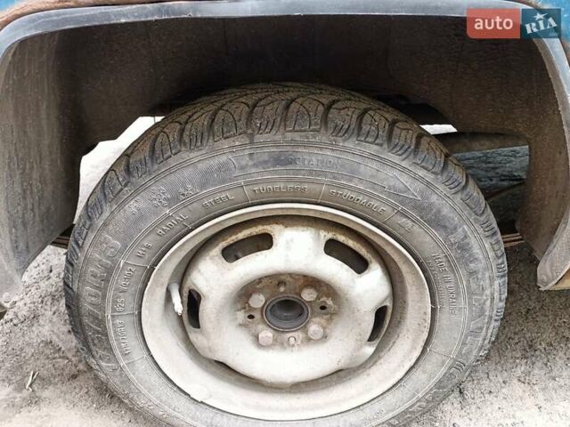 Синий ИЖ 2717 Ода, объемом двигателя 1.57 л и пробегом 350 тыс. км за 970 $, фото 14 на Automoto.ua