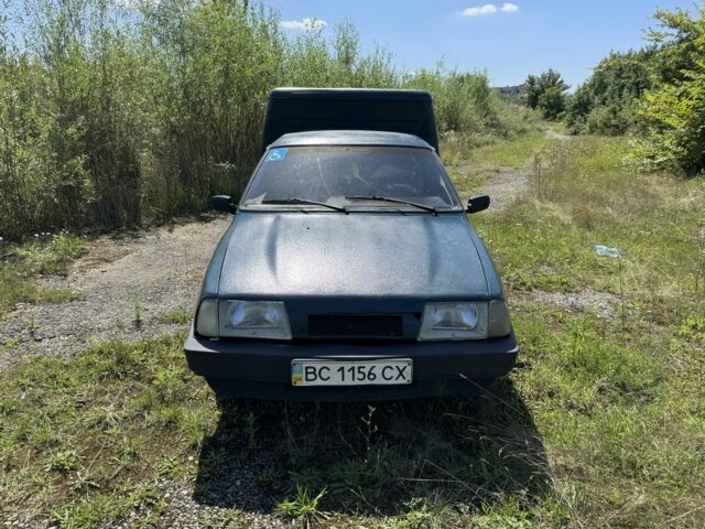 Зелений ІЖ 2717 Ода, об'ємом двигуна 1.6 л та пробігом 250 тис. км за 1200 $, фото 1 на Automoto.ua
