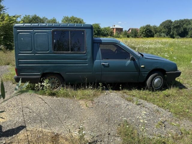 Зелений ІЖ 2717 Ода, об'ємом двигуна 1.6 л та пробігом 250 тис. км за 1200 $, фото 10 на Automoto.ua