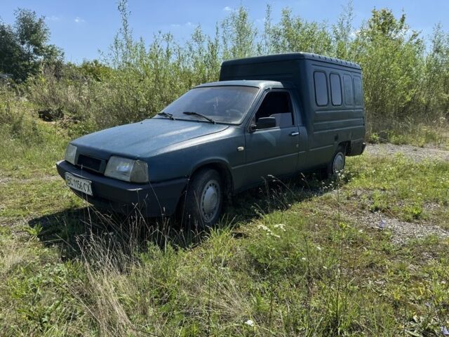 Зелений ІЖ 2717 Ода, об'ємом двигуна 1.6 л та пробігом 250 тис. км за 1200 $, фото 3 на Automoto.ua