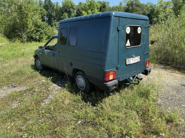 Зелений ІЖ 2717 Ода, об'ємом двигуна 1.6 л та пробігом 250 тис. км за 1200 $, фото 6 на Automoto.ua
