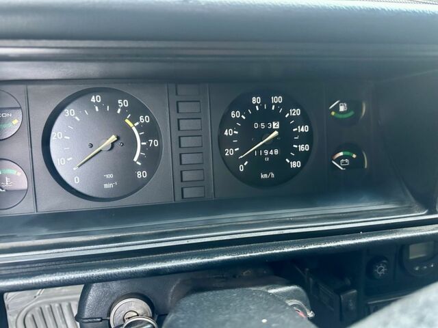 Зелений ІЖ 2717 Ода, об'ємом двигуна 1.6 л та пробігом 119 тис. км за 2100 $, фото 3 на Automoto.ua