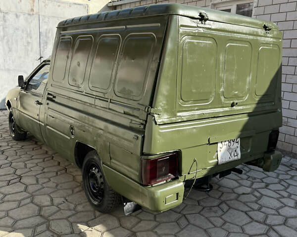 Зеленый ИЖ 2717 Ода, объемом двигателя 1.6 л и пробегом 250 тыс. км за 700 $, фото 6 на Automoto.ua