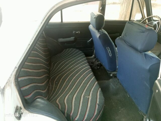 Белый ИЖ 412, объемом двигателя 1.5 л и пробегом 67 тыс. км за 750 $, фото 7 на Automoto.ua