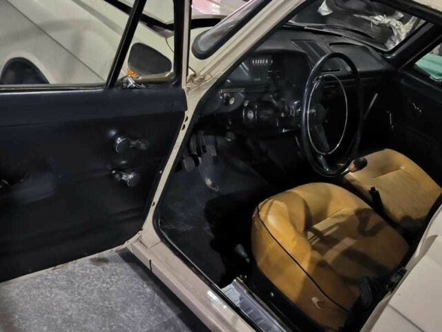 Бежевый ИЖ 412, объемом двигателя 0 л и пробегом 81 тыс. км за 1500 $, фото 13 на Automoto.ua