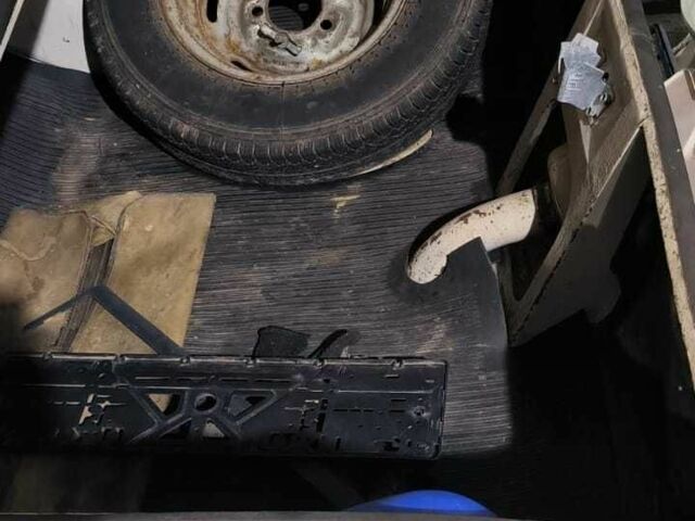 Бежевый ИЖ 412, объемом двигателя 0 л и пробегом 81 тыс. км за 1500 $, фото 17 на Automoto.ua