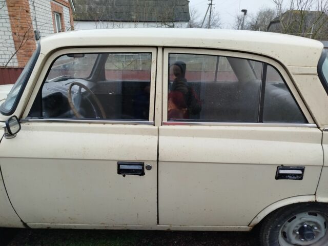 Бежевый ИЖ 412, объемом двигателя 1.5 л и пробегом 47 тыс. км за 284 $, фото 3 на Automoto.ua