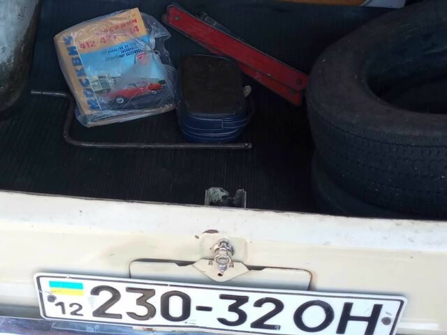 Серый ИЖ 412, объемом двигателя 1.6 л и пробегом 130 тыс. км за 524 $, фото 7 на Automoto.ua