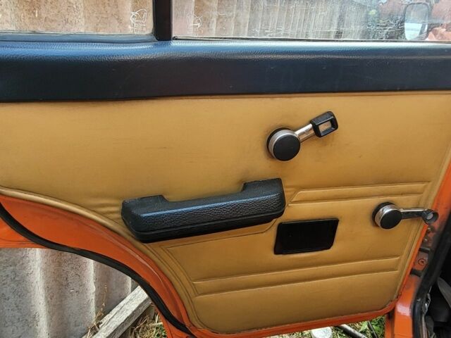 Оранжевый ИЖ 412, объемом двигателя 0 л и пробегом 75 тыс. км за 500 $, фото 6 на Automoto.ua