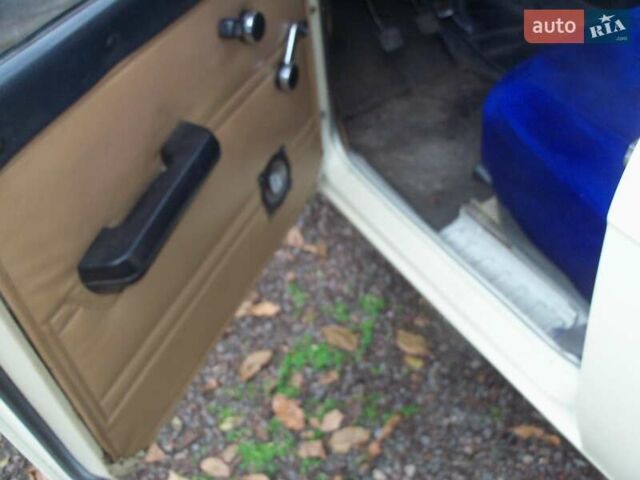 Бежевий ІЖ 412 ИЭ, об'ємом двигуна 1.5 л та пробігом 39 тис. км за 1067 $, фото 7 на Automoto.ua