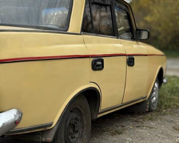 Бежевый ИЖ 412 ИЭ, объемом двигателя 1.5 л и пробегом 325 тыс. км за 500 $, фото 22 на Automoto.ua