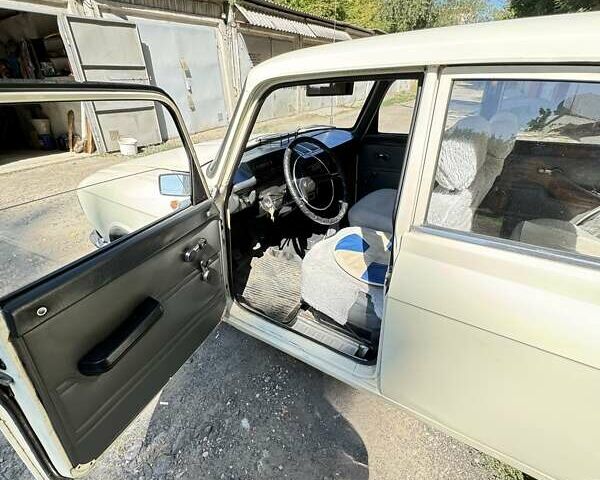 Бежевый ИЖ 412 ИЭ, объемом двигателя 1.5 л и пробегом 117 тыс. км за 650 $, фото 3 на Automoto.ua