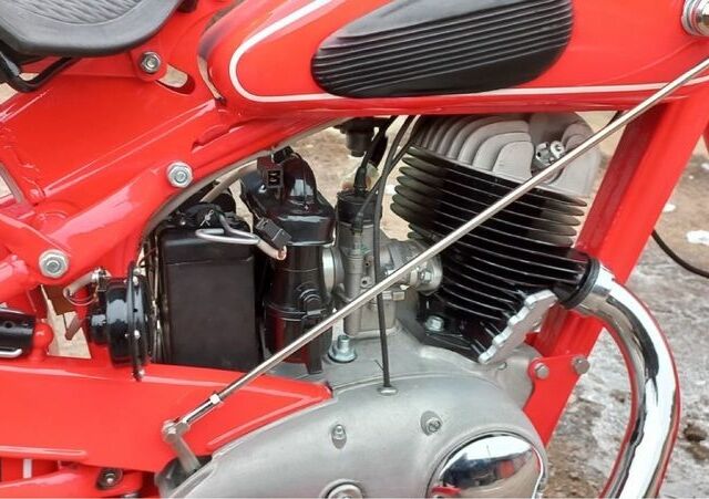 ІЖ 49, об'ємом двигуна 0.35 л та пробігом 0 тис. км за 88000 $, фото 3 на Automoto.ua